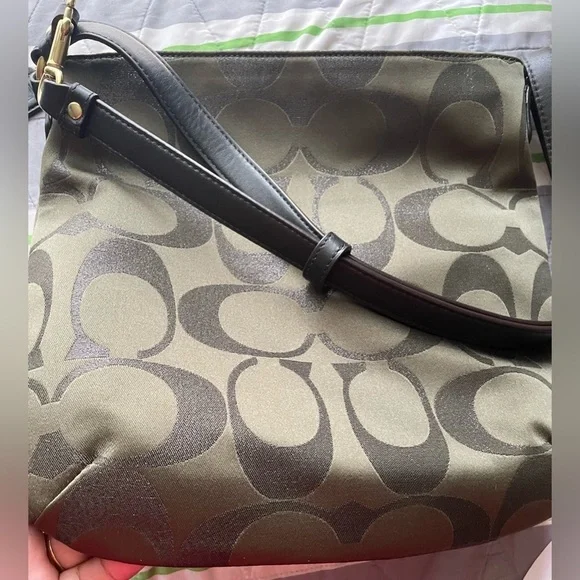 Coach Bag, Coach crossbody, Coach green bag. - Picture 15 of 16